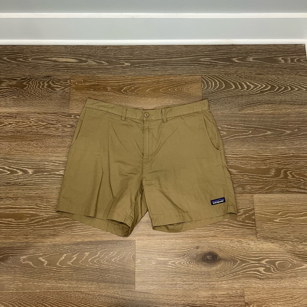 Patagonia Khaki Shorts 7”